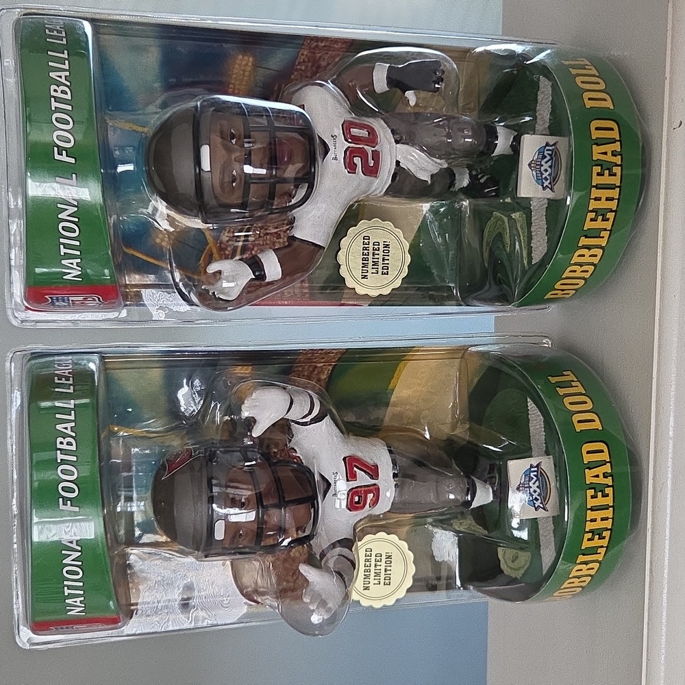 Tampa Bay Buccaneers Super Bowl 37 Bobblehead  NFL Collector Figurines, New